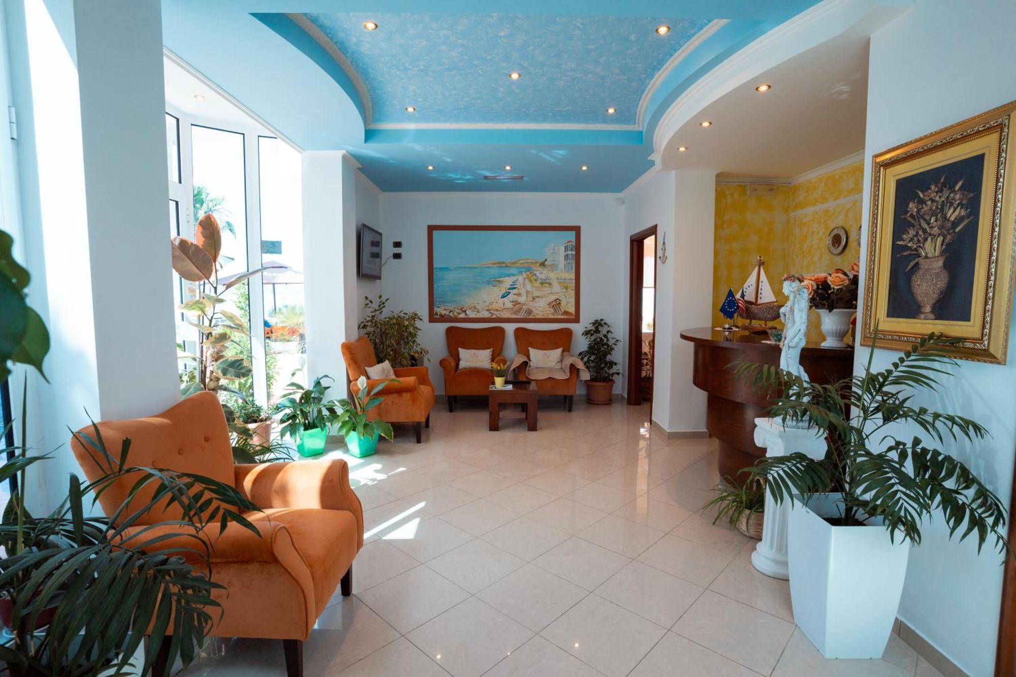 סרנדה Hotel Visad מראה חיצוני תמונה